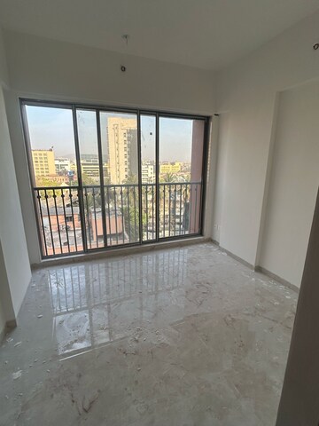 Room in 2 BHK Apartment at Siroya New Jagdamba, Andheri East – for Rent