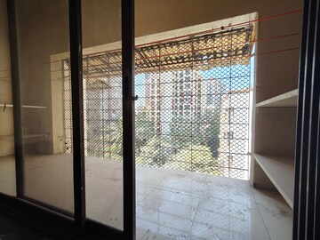  2 BHK Apartment at Riddhi Garden, Malad East – for Rent