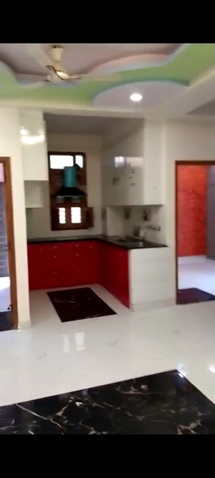Kitchen, mahavir enclave 1 3 Bedroom 900 Sq.Ft. Builder Floor In Mahavir Enclave 1 Delhi 8298586