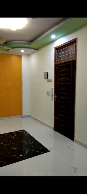 Furnished Amenities in 3 BHK Builder Floor at Mahavir Enclave 1 – for Sale