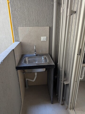 Bathroom in 3 BHK Apartment at Supreme Estia Phase 1, Baner – for Rent