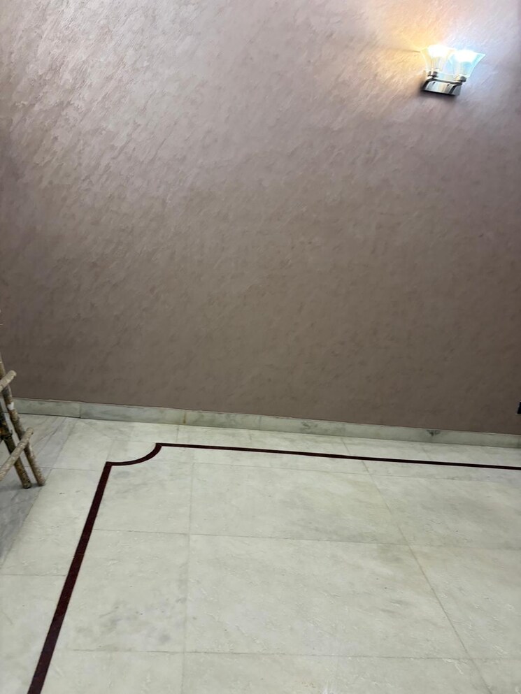 Room, kalkaji 3 Bedroom 2050 Sq.Ft. Builder Floor In Kalkaji Delhi 8298664