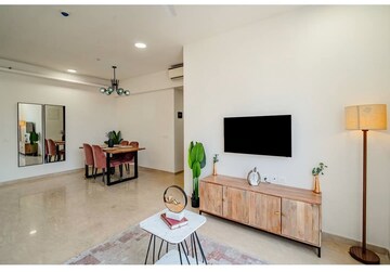 Room in 2 BHK Apartment at Hiranandani Zen Atlantis, Powai – for Rent
