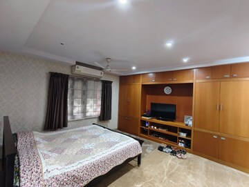 Bedroom in 1 BHK Apartment at Motilal Nehru Nagar CHS, Santacruz East – for Sale