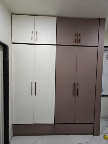 Room in 2 BHK Apartment at Satellite – for Rent