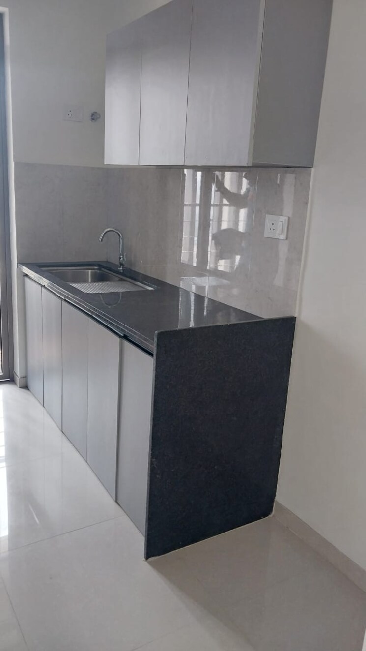 Kitchen, kalpataru-paramount 2 Bedroom 672 Sq.Ft. Apartment In Kapur Bawdi Thane 8298802