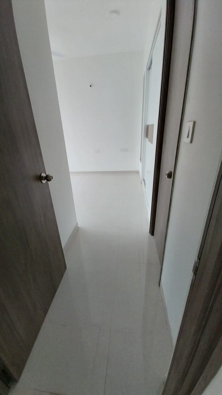 Room, kalpataru-paramount 2 Bedroom 672 Sq.Ft. Apartment In Kapur Bawdi Thane 8298802