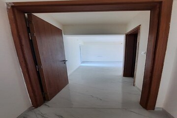 Room in 3 BHK Apartment at Majestique Ephelia, Nibm – for Rent