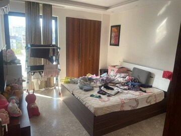 Living Room in 3 BHK Builder Floor at Sector 4 – for Rent