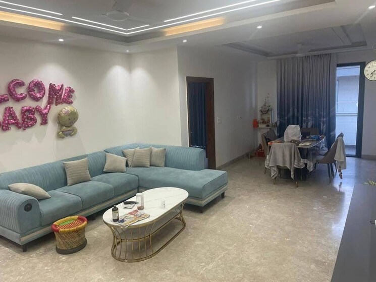 Living Room, sector 9 3 Bedroom 250 Sq.Yd. Builder Floor In Sector 9 Gurgaon 8298986