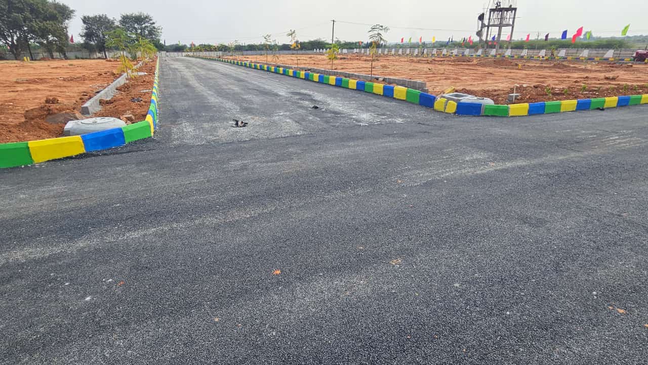 Plot For Sale in Yuva Park