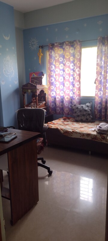 Room in 2 BHK Apartment at Beed Bypass – for Sale