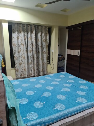 Bedroom in 5 BHK Apartment at Shiv Shrishti CHS Powai, Powai – for Rent