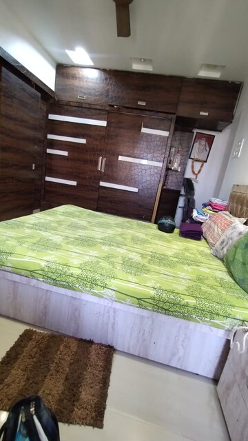Bedroom in 5 BHK Apartment at Shiv Shrishti CHS Powai, Powai – for Rent