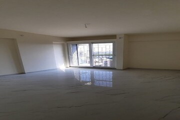 Room in Studio Apartment at Apex Park Square, Sector 16b Greater Noida – for Sale