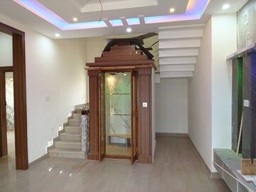 Room in 4 BHK Independent House at Suvilas Royal Gardenia, Abbigere – for Sale