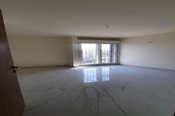 Room in Studio Apartment at Apex Park Square, Sector 16b Greater Noida – for Sale