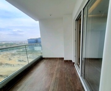 Balcony in 2.5 BHK Apartment at Aurobindo Kohinoor, Serilingampally – for Rent