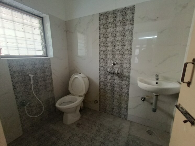 Bathroom, kodambakkam 3 Bedroom 1800 Sq.Ft. Independent House In Kodambakkam Chennai 8299299