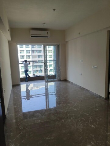 Room in 2 BHK Apartment at L&T Emerald Isle, Powai – for Rent