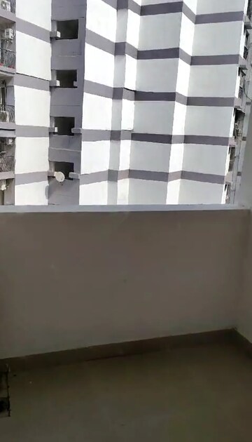 Balcony in 1 BHK Apartment at Antriksh Golf View, Sector 78 – for Rent