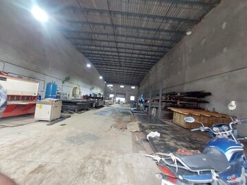  Warehouse – Exterior View View at Kaman - for Rent