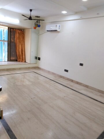 2 BHK Apartment For Rent in Santacruz West