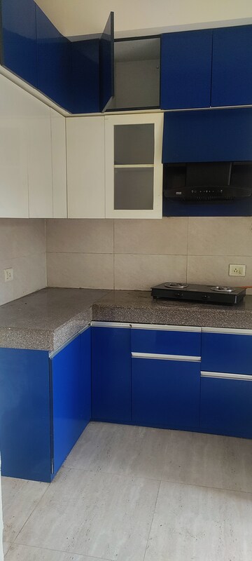 Kitchen in 3 BHK Apartment at Umang Summer Palms, Sector 86 – for Rent