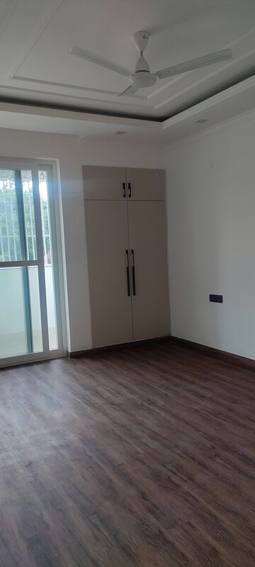 Room in 3 BHK Apartment at BP Homes, Sector 85 – for Rent
