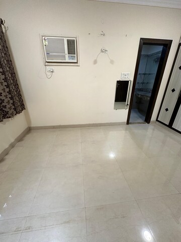 2 BHK Apartment For Rent in Raheja Ridgewood Goregaon East Mumbai  8299608