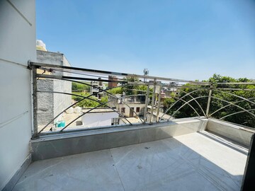 Balcony in 1 BHK Builder Floor at Palm Residency Chhatarpur, Chattarpur – for Rent