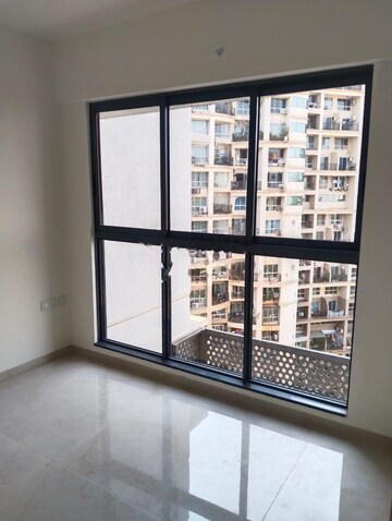 Room in 1 BHK Apartment at Godrej Urban Park, Chandivali – for Rent