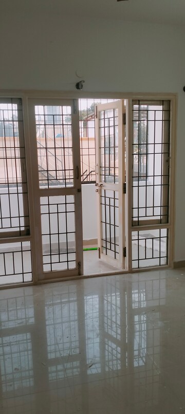 Room in 2 BHK Apartment at Komarla Solitaire, Nagavarapalya – for Rent