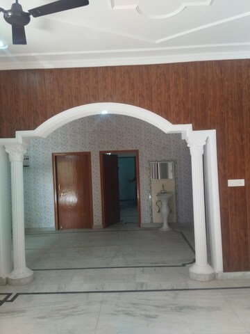 Building Lobby in 2 BHK Independent House at Gomti Nagar – for Rent