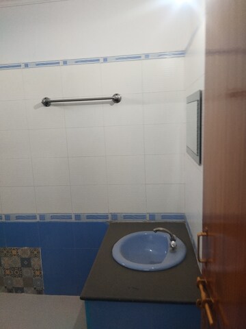 Bathroom in 2 BHK Independent House at Gomti Nagar – for Rent