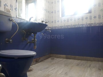 Kitchen in 3 BHK Builder Floor at Sector 28 – for Rent