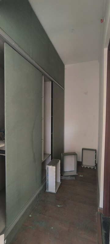 Building Lobby in 3 BHK Apartment at Shapoorji Pallonji Joyville Gurgaon, Sector 102 – for Rent