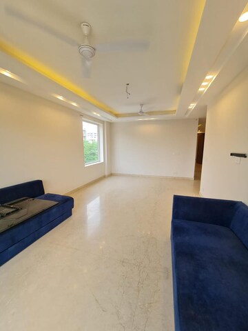 Living Room in 4 BHK Builder Floor at Ansal Sushant Lok I, Sector 43 – for Rent