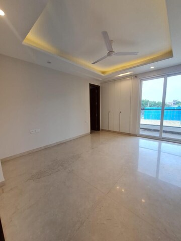 Room in 4 BHK Builder Floor at Ansal Sushant Lok I, Sector 43 – for Rent