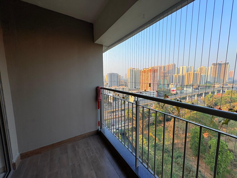 Balcony, kalpataru-paramount 2 Bedroom 711 Sq.Ft. Apartment In Kapur Bawdi Thane 8300359