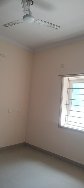 Room in 2 BHK Apartment at Pavani Laxmi Nivas, Madhapur – for Rent