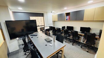 Office Space For Sale in Makarba