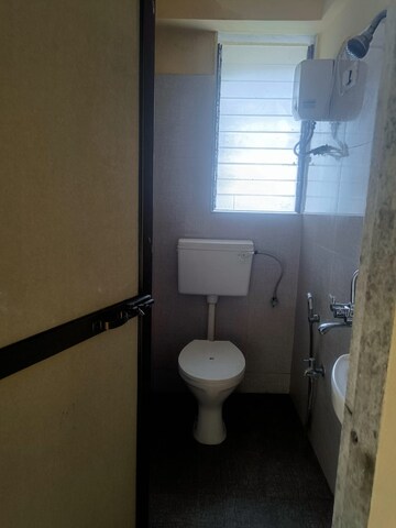 Bathroom in 1 BHK Apartment at Horizon Height, Kasarvadavali – for Sale