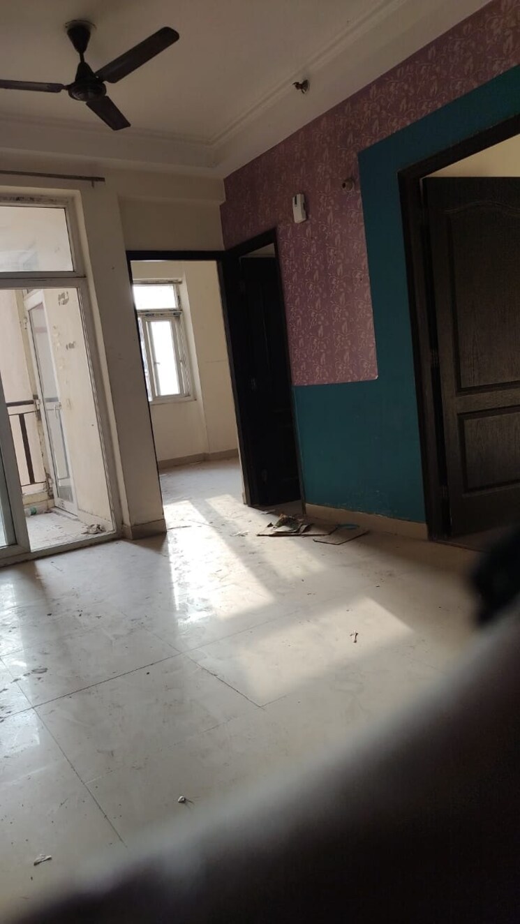 Room, amrapali-princely-estate 2.5 Bedroom 1090 Sq.Ft. Apartment In Sector 76 Noida 8300405