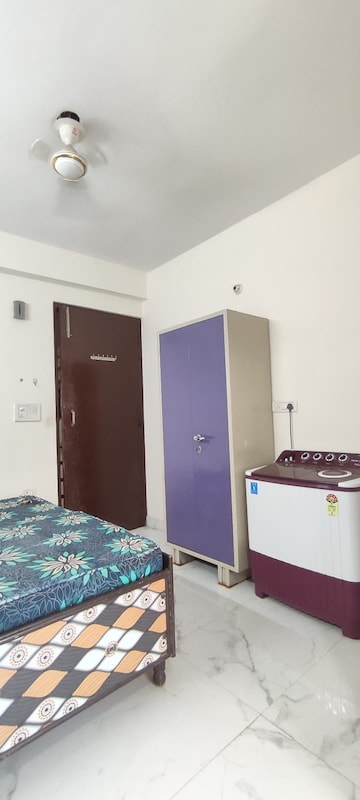 Bedroom in 1 BHK Apartment at Saket – for Rent