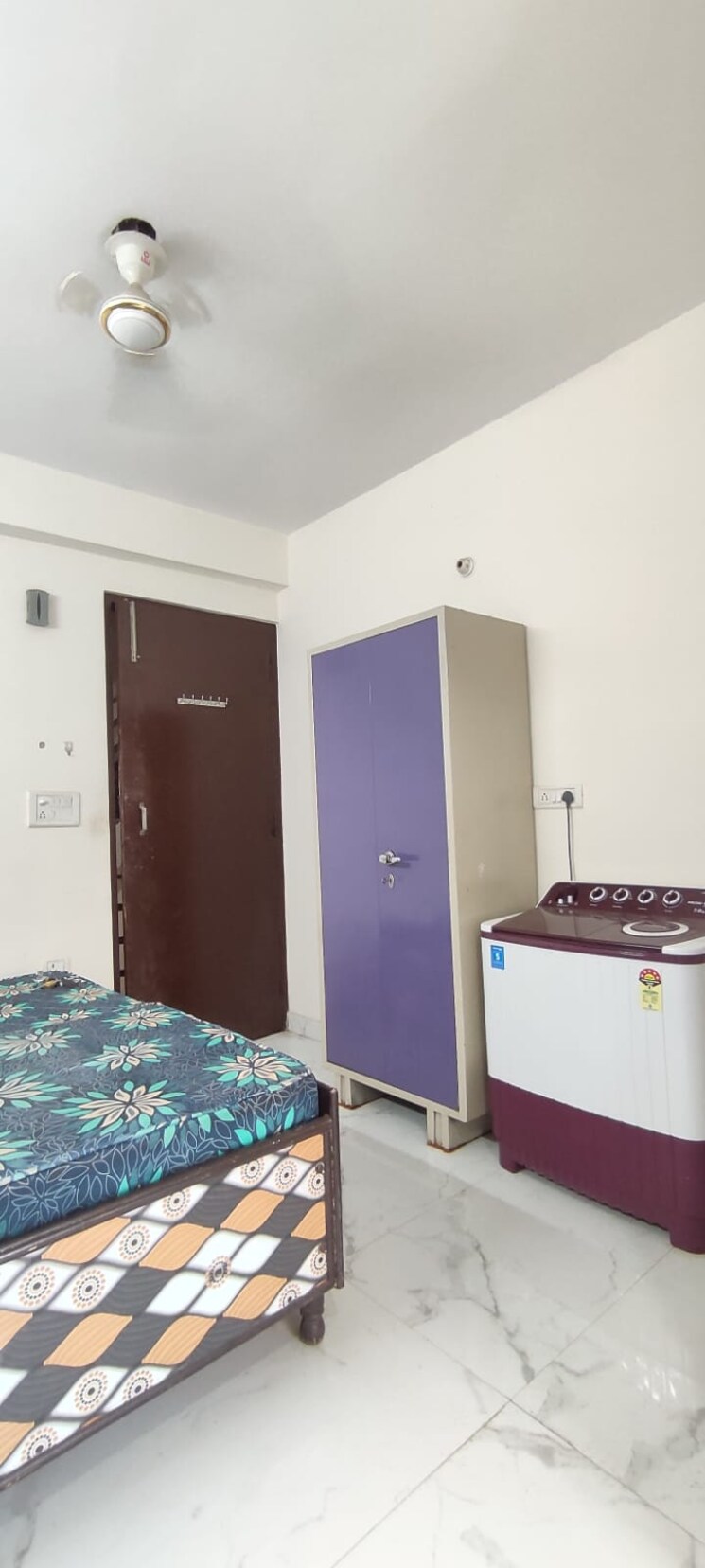 Bedroom, saket 1 Bedroom 250 Sq.Ft. Apartment In Saket Delhi 8300783