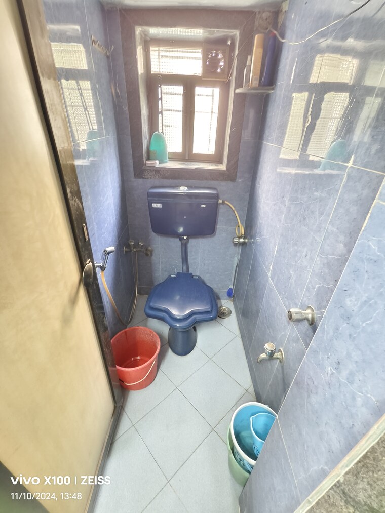 Bathroom, om-asmitha-chs 1 Bedroom 600 Sq.Ft. Apartment In Kalwa Thane 8300738