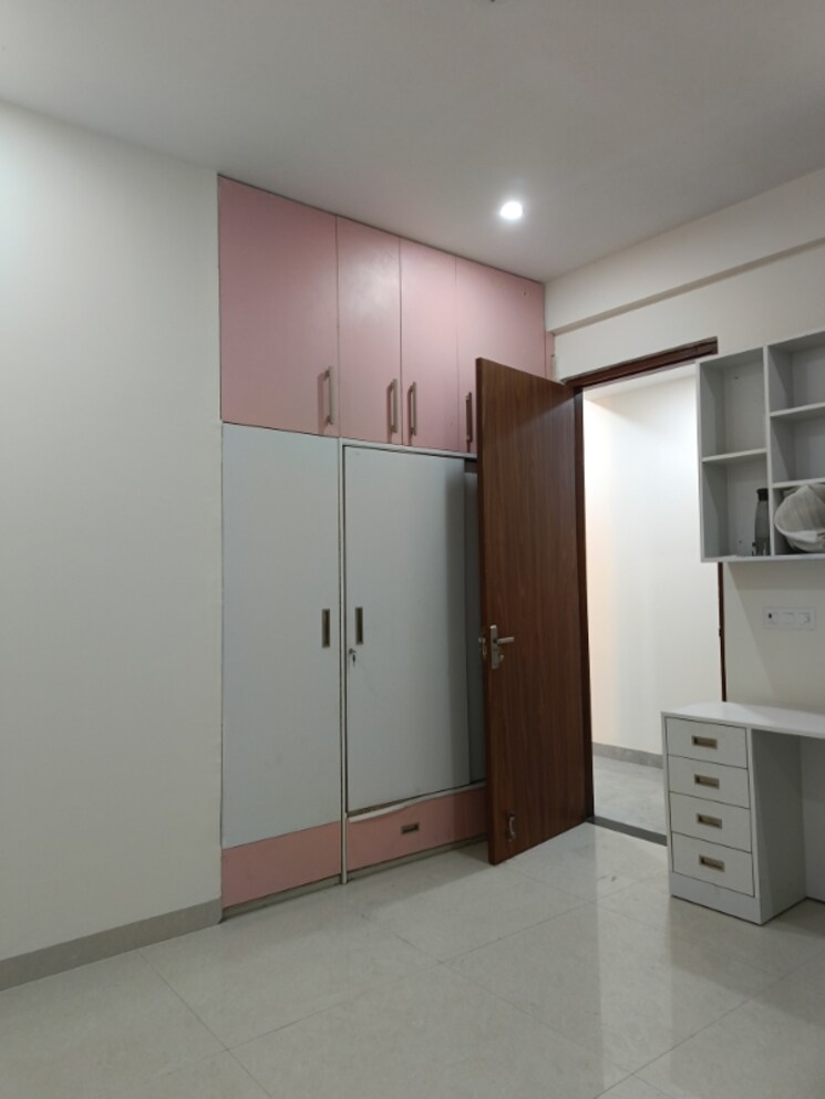 Room, ss-mayfield-gardens 3 Bedroom 1400 Sq.Ft. Builder Floor In Sector 51 Gurgaon 8300752