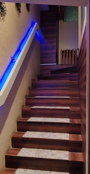 Staircase in  Office Space at Xth Central Mall, Kandivali West – for Rent