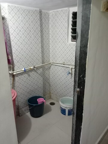 Bathroom in 1 BHK Apartment at Dombivli West – for Rent